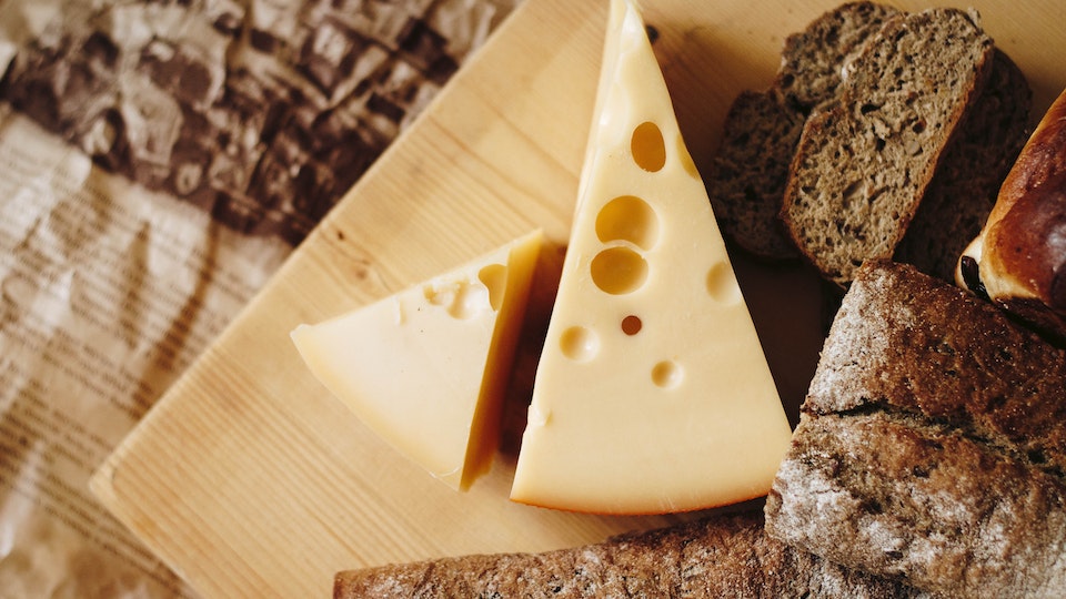 Kann man Käse einfrieren Käse im Gefrierschrank - geht das Erklärung und Lösung